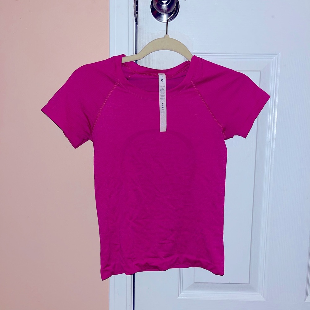 Lululemon sonic pink swiftly tech short sleeve